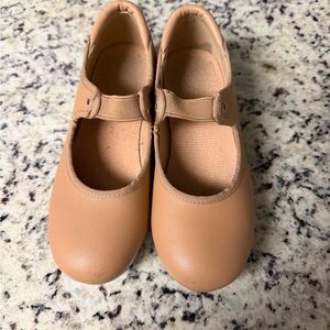 Girls Tan Mary Jane Dress Shoes with Secure Strap